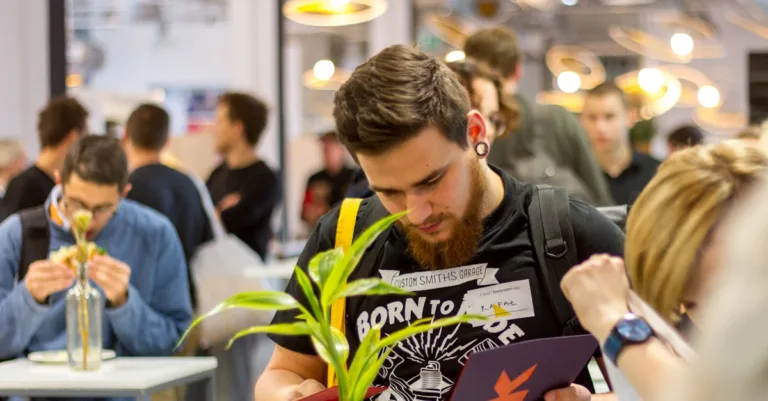 découvrez nos conseils et opportunités pour réussir votre carrière professionnelle et atteindre vos objectifs.