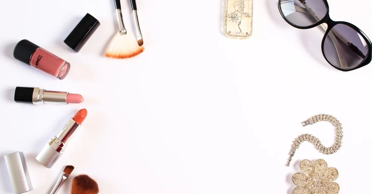 découvrez les conseils incontournables de mode et beauté pour femmes afin de sublimer votre style et révéler votre éclat au quotidien.