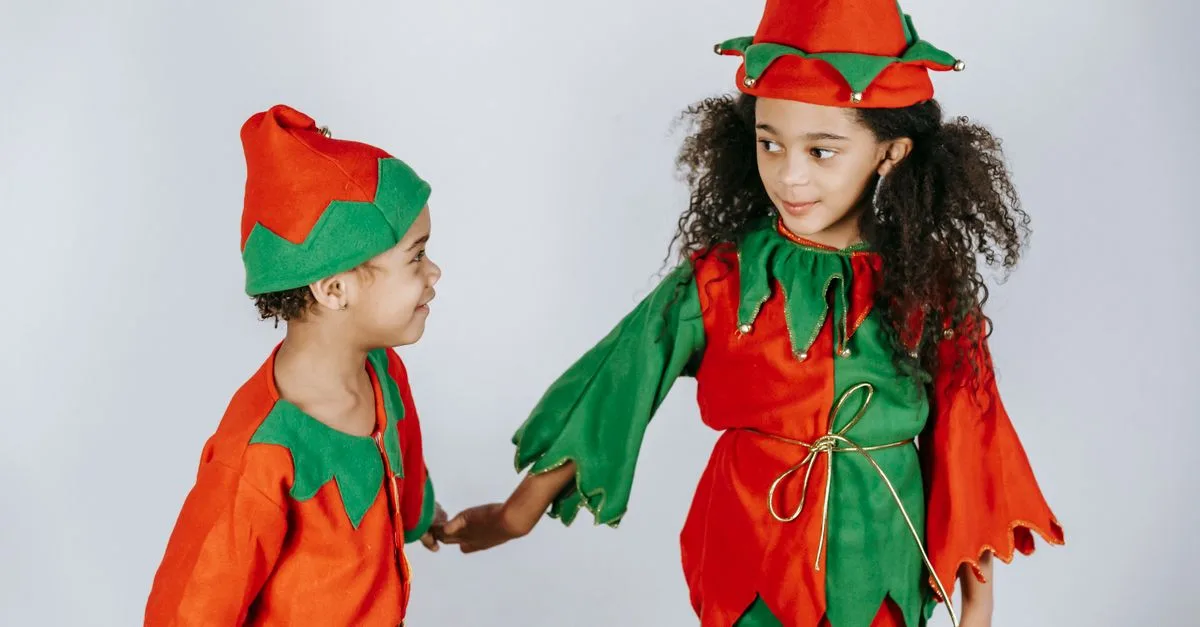 découvrez des idées simples et amusantes de lutin farceur pour les tout-petits de 2 ans : des mises en scène faciles, sûres et adaptées à leur âge.